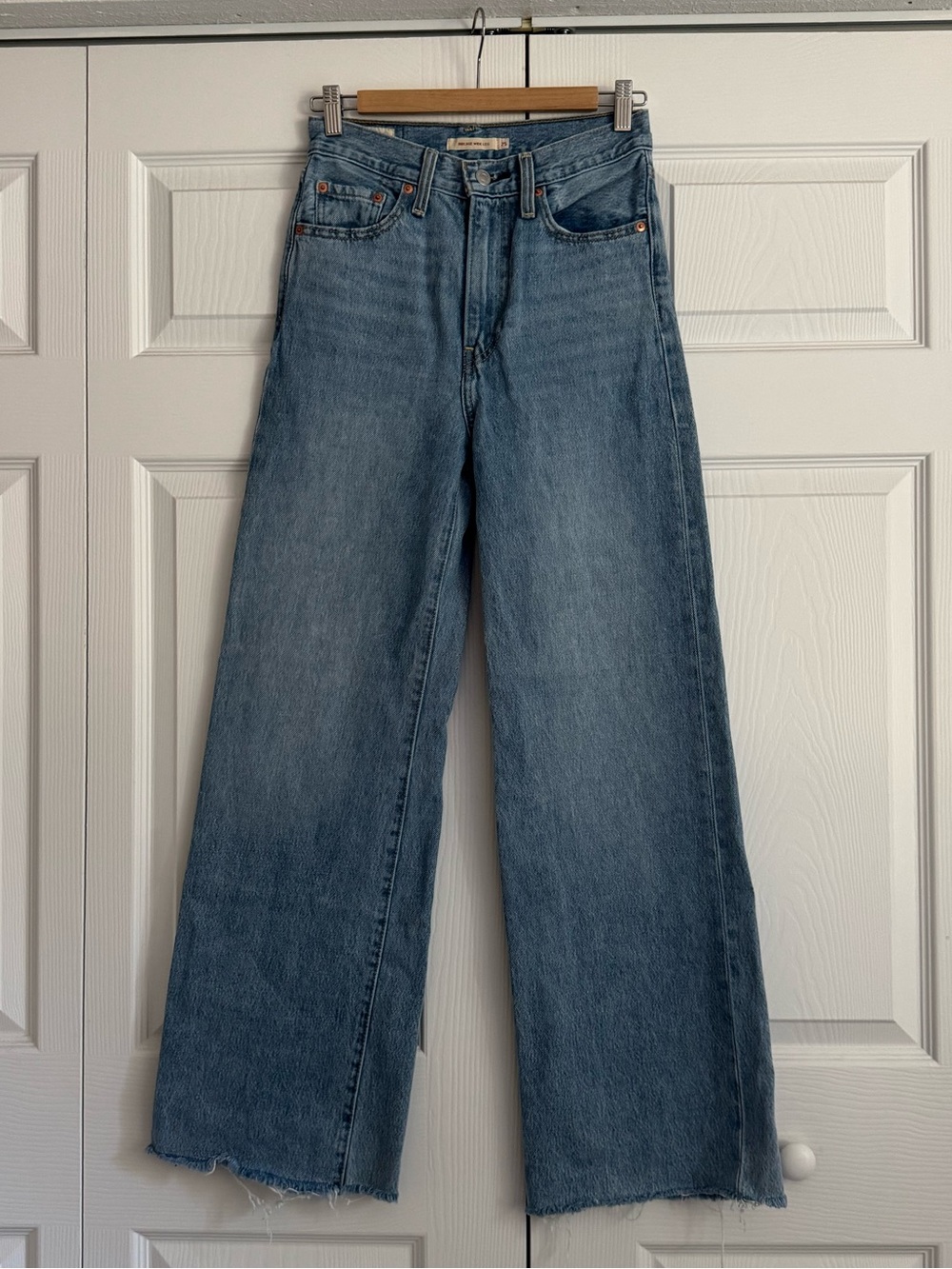 Levi's Ribcage Wide-Leg Jeans in Medium Blue Denim